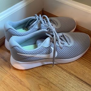 Women’s Nike Tanjun Sustainable Sneakers Size 11